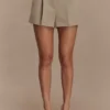 Pantalones cortos de cintura alta Alden – Pebble Pantalones cortos de cintura alta Alden – Pebble