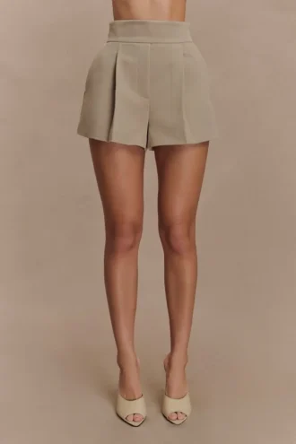 Pantalones cortos de cintura alta Alden – Pebble