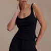 Pantalones cortos de crepé elástico Blanca – Negro Pantalones cortos de crepé elástico Blanca – Negro