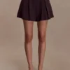 Pantalones cortos de traje plisados Simone – Chocolate oscuro