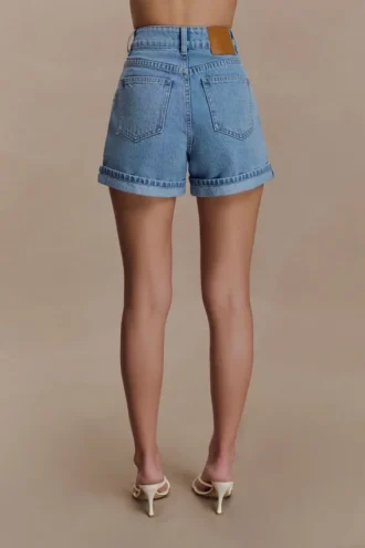 Pantalones cortos Denim con vuelta Carlene – Azul clásico Pantalones cortos Denim con vuelta Carlene – Azul clásico