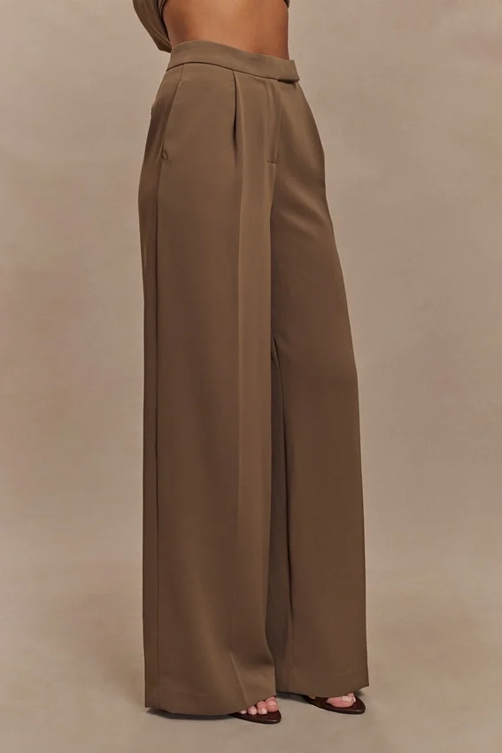 Pantalones de corte ancho Faith Suiting – Marrón cacao Pantalones de corte ancho Faith Suiting – Marrón cacao