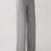 Pantalones de pierna ancha de punto Evan – Gris jaspeado Pantalones de pierna ancha de punto Evan – Gris jaspeado