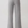 Pantalones de pierna ancha de punto Evan – Gris jaspeado Pantalones de pierna ancha de punto Evan – Gris jaspeado