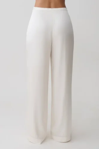 Pantalones de pierna recta de mezcla de seda Kayla – Marfil