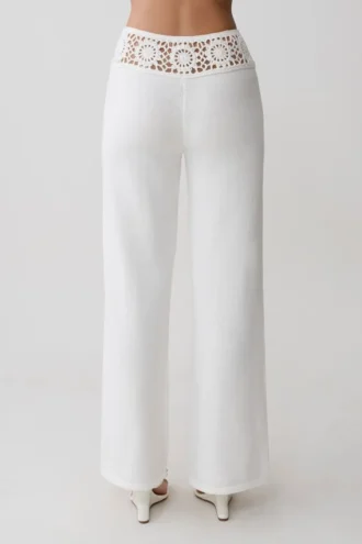 Pantalones rectos con cintura de ganchillo Miley – Marfil