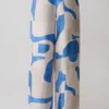 Pantalones rectos de satén Rachel – Estampado geométrico azul Pantalones rectos de satén Rachel – Estampado geométrico azul