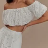 Partes de arriba con bordado y hombros al aire Autumn – Blanco Partes de arriba con bordado y hombros al aire Autumn – Blanco