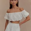 Partes de arriba con bordado y hombros al aire Autumn – Blanco Partes de arriba con bordado y hombros al aire Autumn – Blanco
