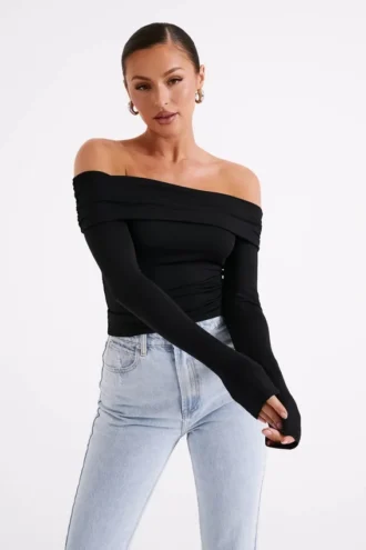 Partes de arriba con hombros descubiertos de nailon reciclado Lucinda – Negro