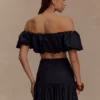 Partes de arriba de otoño con hombros descubiertos y corte abullonado – Negro