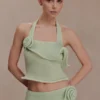 Partes de arriba de punto con cuello halter y detalle retorcido Samira – Verde pastel Partes de arriba de punto con cuello halter y detalle retorcido Samira – Verde pastel