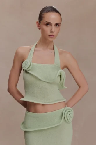 Partes de arriba de punto con cuello halter y detalle retorcido Samira – Verde pastel