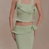 Partes de arriba de punto con cuello halter y detalle retorcido Samira – Verde pastel Partes de arriba de punto con cuello halter y detalle retorcido Samira – Verde pastel