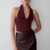 Partes de arriba sin mangas con cuello Calla y escote halter – Merlot