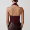 Partes de arriba sin mangas con cuello Calla y escote halter – Merlot
