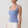 Partes de arriba sin mangas con cuello cuadrado acanalado Aisling – Azul aciano Partes de arriba sin mangas con cuello cuadrado acanalado Aisling – Azul aciano