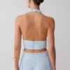 Partes de arriba sin mangas con cuello halter plisado Amaris – Azul pálido