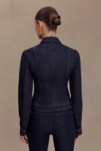 Partes de arriba tipo chaqueta entallada Cierra – Azul índigo lavado Partes de arriba tipo chaqueta entallada Cierra – Azul índigo lavado