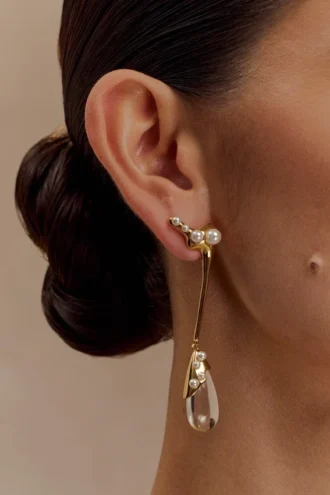 Pendientes Adelaide con perlas colgantes – Dorado Pendientes Adelaide con perlas colgantes – Dorado