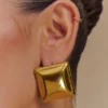 Pendientes cuadrados Wilma – Dorado Pendientes cuadrados Wilma – Dorado