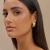 Pendientes de aro con textura Amelia – Dorado Pendientes de aro con textura Amelia – Dorado