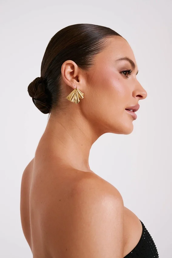 Pendientes drapeados Willa – Oro Pendientes drapeados Willa – Oro