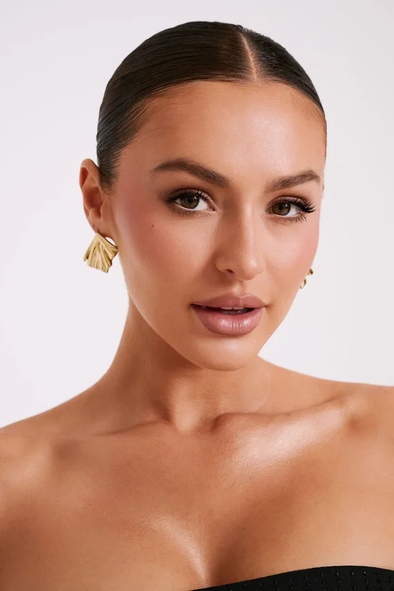 Pendientes drapeados Willa – Oro Pendientes drapeados Willa – Oro