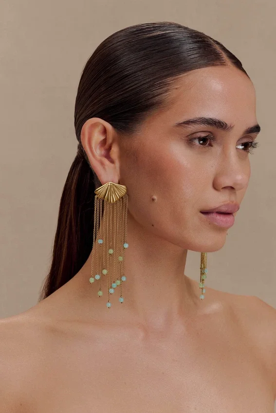 Pendientes Maia Chandelier – Dorado Pendientes Maia Chandelier – Dorado