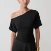 Top ajustado con hombros descubiertos Luu – Negro