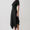 Top ajustado con hombros descubiertos Luu – Negro