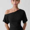 Top ajustado con hombros descubiertos Luu – Negro