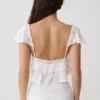 Top corto sin mangas de encaje Skylar – Blanco Top corto sin mangas de encaje Skylar – Blanco