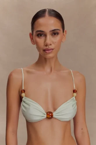 Top de bikini con pedrería Memphis – Menta Top de bikini con pedrería Memphis – Menta