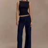 Top de crepé scuba con espalda abierta Kyra – Negro Top de crepé scuba con espalda abierta Kyra – Negro