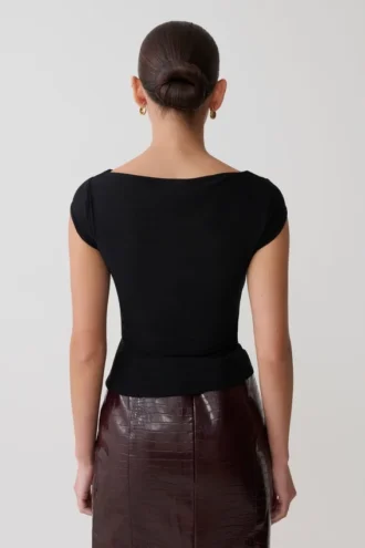 Top de malla de manga corta Romana – Negro Top de malla de manga corta Romana – Negro