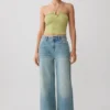 Top de punto con cuello halter y detalles metálicos de Dimitri – Verde oliva claro Top de punto con cuello halter y detalles metálicos de Dimitri – Verde oliva claro