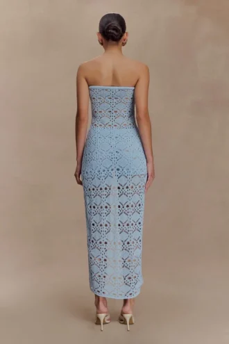Top de punto de ganchillo sin tirantes Aeline – Azul cielo