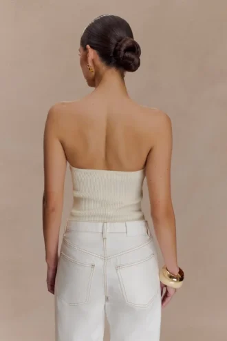 Top de punto sin tirantes con copas Elodie – Marfil