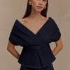 Top Denim con hombros al aire Rayne – Azul índigo