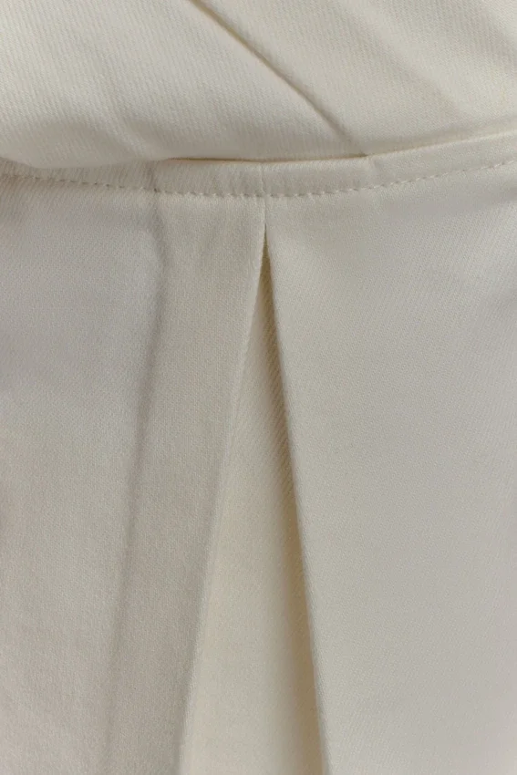 Top Denim con hombros al aire Rayne – Blanco Top Denim con hombros al aire Rayne – Blanco