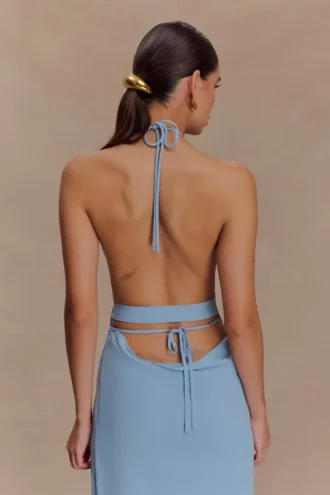 Top halter con cuello cowl de gasa Katalina – Azul cielo Top halter con cuello cowl de gasa Katalina – Azul cielo