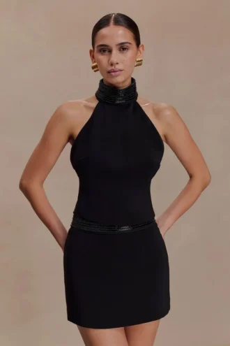 Top halter con cuello de pedrería Emilia – Negro