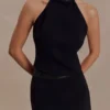 Top halter con cuello de pedrería Emilia – Negro Top halter con cuello de pedrería Emilia – Negro
