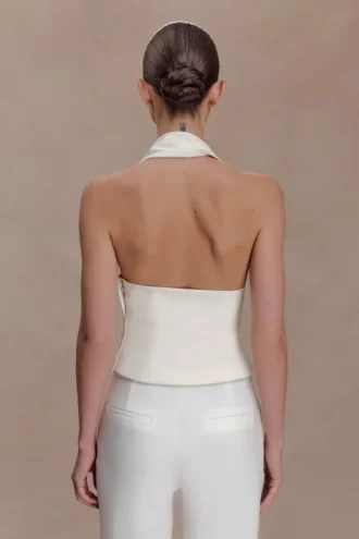 Top halter Marina con detalles metálicos – Marfil