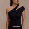 Top modal Anna de un solo hombro – Negro Top modal Anna de un solo hombro – Negro