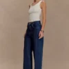 Vaqueros de Denim con diamantes y talle medio Laina – Azul medianoche Vaqueros de Denim con diamantes y talle medio Laina – Azul medianoche