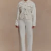Chaqueta Denim entallada Kirra – Blanca Chaqueta Denim entallada Kirra – Blanca