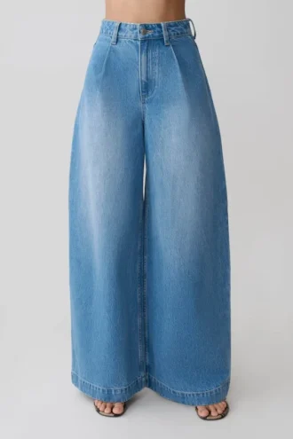 Vaqueros oversize Bobby con pliegue delantero – Azul verano
