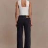 Vaqueros Perrie de talle medio y pierna recta con lazo – Negro lavado Vaqueros Perrie de talle medio y pierna recta con lazo – Negro lavado